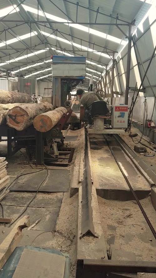 建筑木方與日用百貨的跨界融合 批發市場的戰略新思維